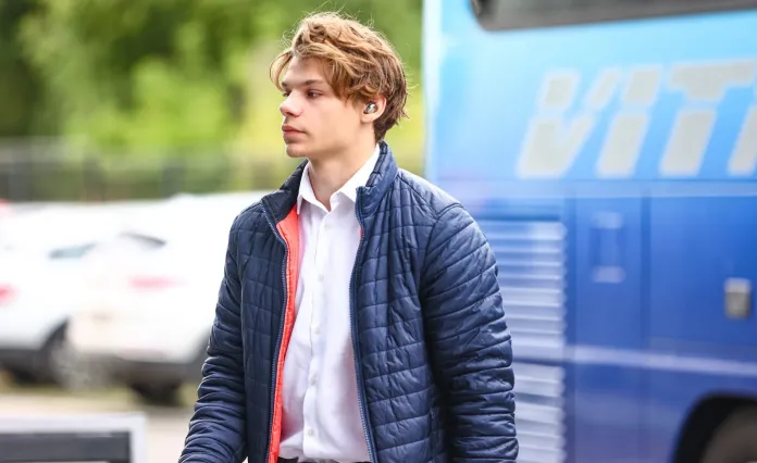 17-летний белорусский форвард вошёл в топ-3 лучших бомбардиров МХЛ