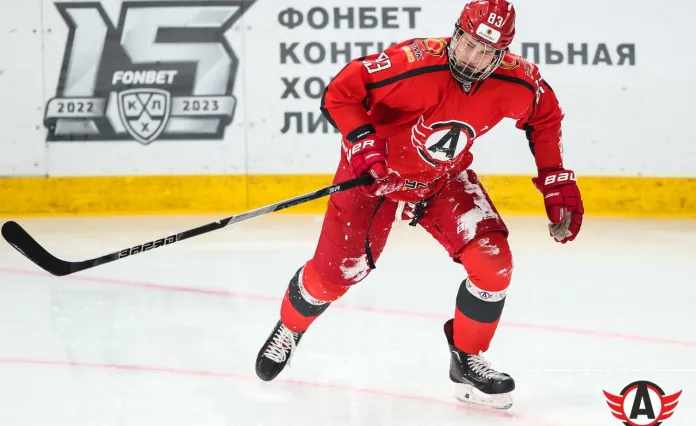 Белорусские хоккеисты провели очередные матчи в МХЛ