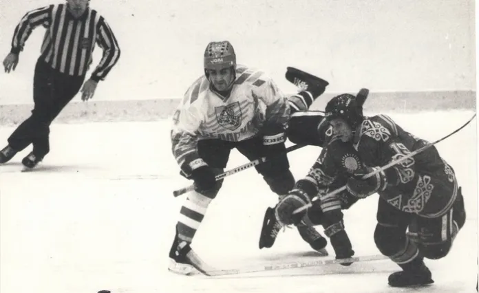 Ровно 30 лет назад сборная Беларуси по хоккею провела первый матч в суверенной истории