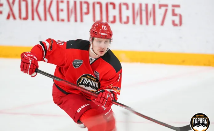 Белорусские хоккеисты провели очередные матчи в ВХЛ
