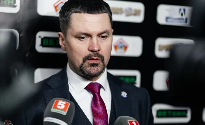 Евгений Есаулов: Китарову в прошлом матче разворотили колено, а наказаний не последовало. Я не знаю, как тогда в хоккей играть