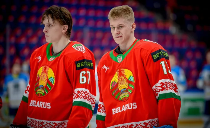Еще два хоккеиста вызваны в молодежную сборную Беларуси