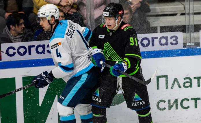 Иван Дроздов провел юбилейный матч в КХЛ
