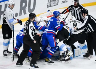 «Динамо-Минск» проиграло первый матч в плей-офф, «Локомотив» сравнял счёт в плей-ин, Климович стремится в НХЛ — все за вчера