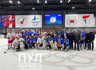 Хоккейная команда Президента одержала первую победу в финале любительского турнира