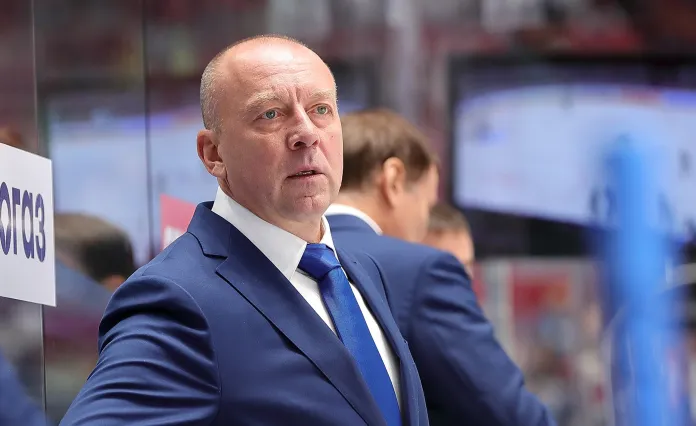 Известный агент пожаловался на белорусского главного тренера «Барыса»