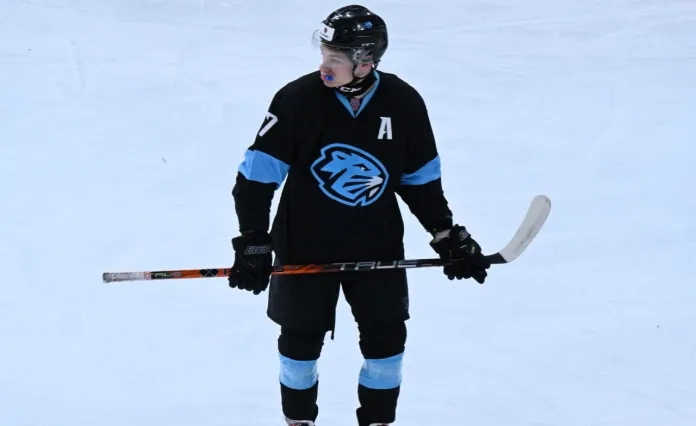 Иван Аношко ответил, связывает ли он свое будущее с НХЛ или минским «Динамо»