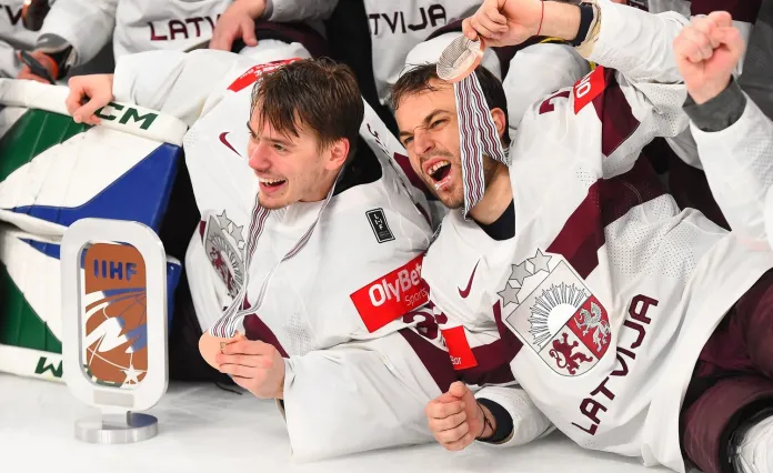 Сборная Латвии — бронзовый призер чемпионата мира-2023 по хоккею