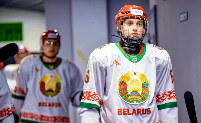 Автор Daily Faceoff расположил белоруса на третьей строчке в своем рейтинге драфта НХЛ-2024