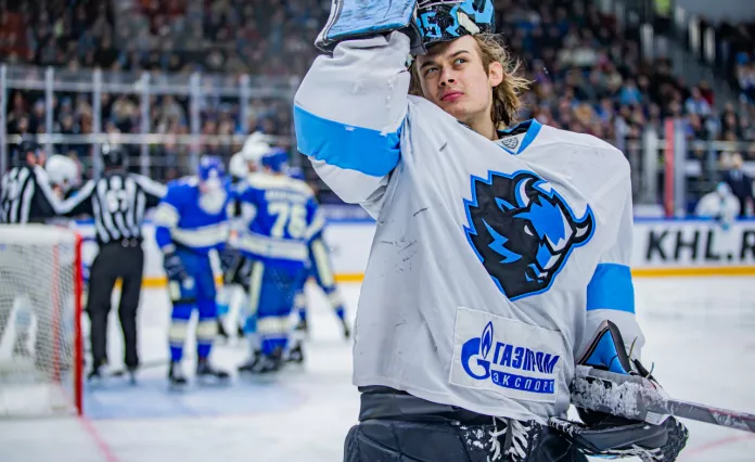 Колосов остался в «Динамо», 8 белорусов в списке на драфт НХЛ-2024, «Шахтёр» перешел на стандарты НХЛ — все за вчера