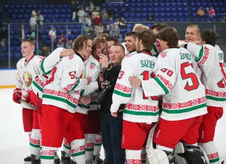 Видео: Победная раздевалка юниорской сборной Беларуси после матча открытия «Сибирь-Арены»