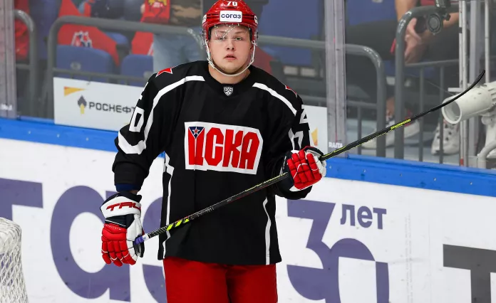 Иван Янченко поделился впечатлениями от своего дебюта в чемпионате КХЛ