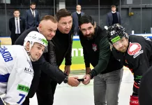 Зарипов посетил матч в Гомеле, Ревенко перешел в клуб из Молодечно, Усов бодро стартовал на предсезонном турнире НХЛ — все за вчера