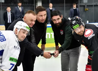 Зарипов посетил матч в Гомеле, Ревенко перешел в клуб из Молодечно, Усов бодро стартовал на предсезонном турнире НХЛ — все за вчера