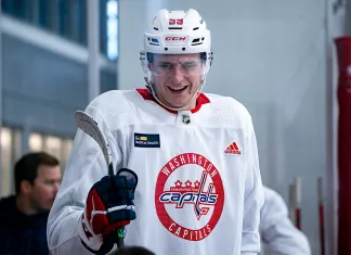 Алексей Протас тренируется в четвертом звене «Вашингтона» перед стартом сезона НХЛ