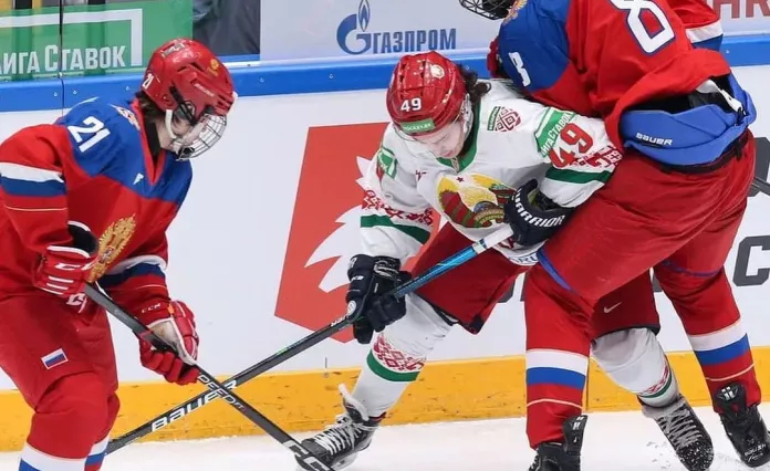 Молодежная сборная Беларуси разобралась с юниорской сборной России в стартовом поединке Кубка Будущего