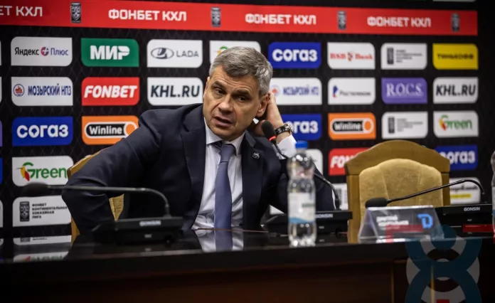 Наставник минского «Динамо» потерял позиции в рейтинге тренеров КХЛ