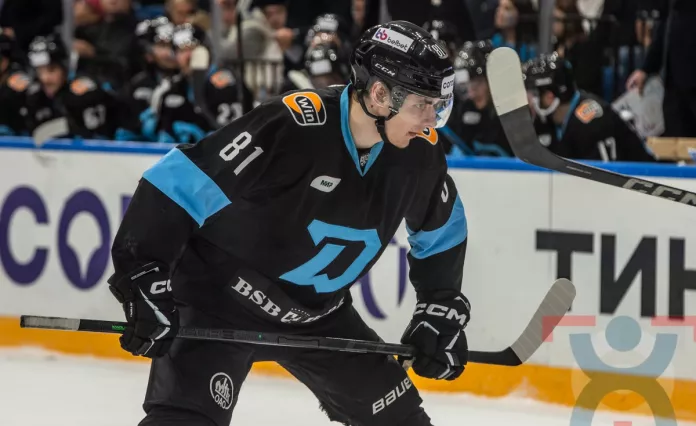 «Витебск» снова побеждает, Хенкель вернулся на лед в свой день рождения, Пинчук хочет сыграть в НХЛ — все за вчера