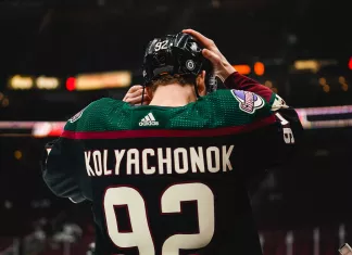 Белорусский защитник получил травму в своем дебютном матче в сезоне НХЛ