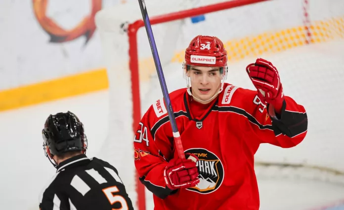 Максим Войтович забросил третью шайбу в сезоне ВХЛ