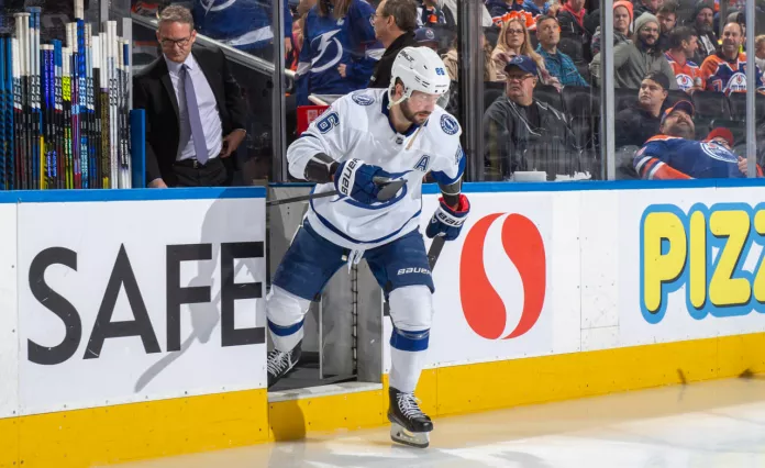 Никита Кучеров первым в сезоне НХЛ набрал 50 очков