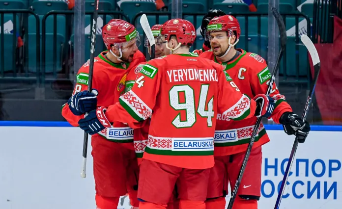 Сборная Беларуси в полуфинале проиграла команде «Звезды и ВХЛ» в турнире «3 на 3» на КПК-2023