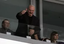 Александр Лукашенко пропустил хоккейный матч из-за травмы