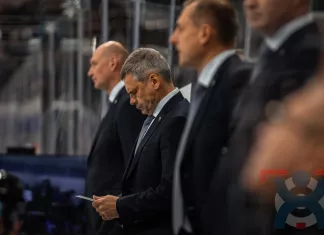 Дмитрий Квартальнов потерял три позиции в актуальном рейтинге тренеров КХЛ
