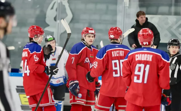 «Юниор» и Беларусь U18 гарантировали себе путевки в четвертьфинал плей-офф высшей лиги