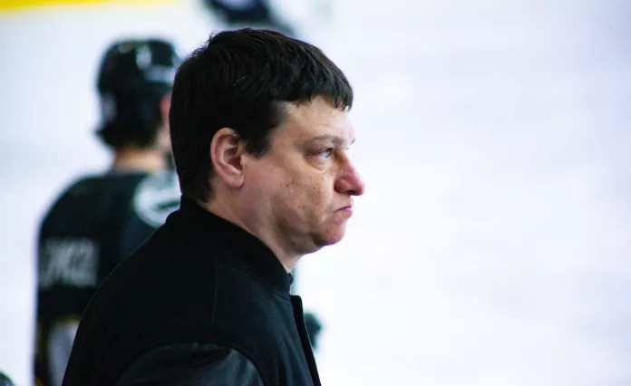 Станислав Коробов прокомментировал домашнее поражение от «Юности»