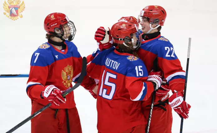 Илья Паутов прокомментировал стартовую победу над Россией U17