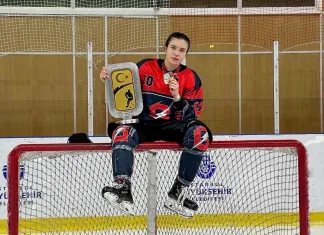 Белорусская хоккеистка забросила 350 шайб в чемпионате Турции