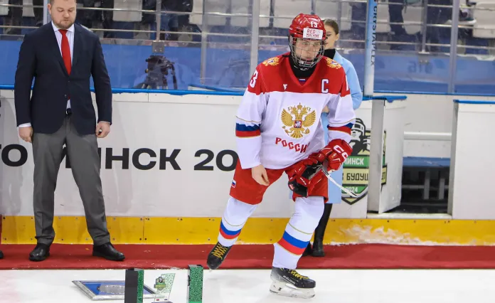 ФХР наказала хоккеистов и тренера за скандал на Кубке Будущего в Минске