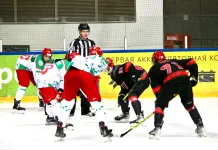 Беларусь U18 в гостях крупно обыграла «Ястребов» и вышла вперед в полуфинальной серии плей-офф высшей лиги
