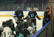 Алексей Колосов и Никита Пышкайло провели тренировку вместе с хоккеистами «Динамо-Джуниверс»