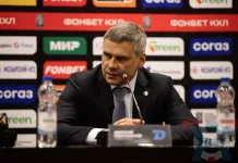 Дмитрий Квартальнов возглавляет оба рейтинга тренеров КХЛ