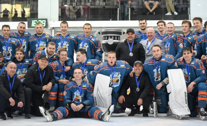 В новом сезоне чемпионата Украины по хоккею могут сыграть 7 клубов
