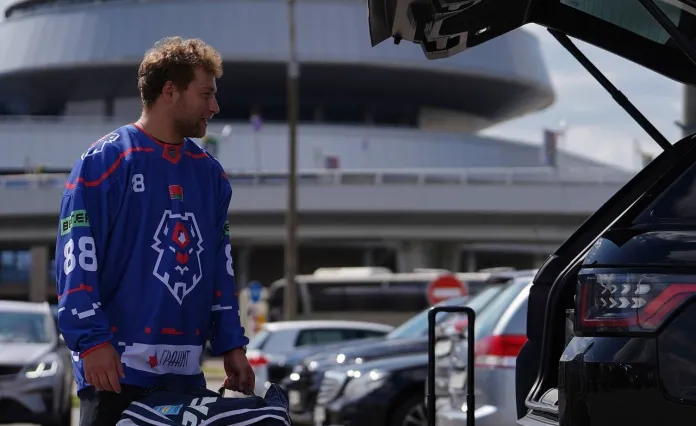 «На две звезды стало больше». Журналист оценил переезд Варфоломеева и Паршина в Экстралигу