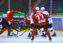 «Неман» с футбольным счётом одолел «Химик», Карнаухов оформил «сухарь»