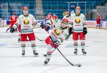 Форвард сборной Беларуси получил повреждение в игре с Казахстаном