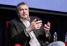Дело об избиении комментатора Скворцова в Новосибирске закрыто за примирением сторон