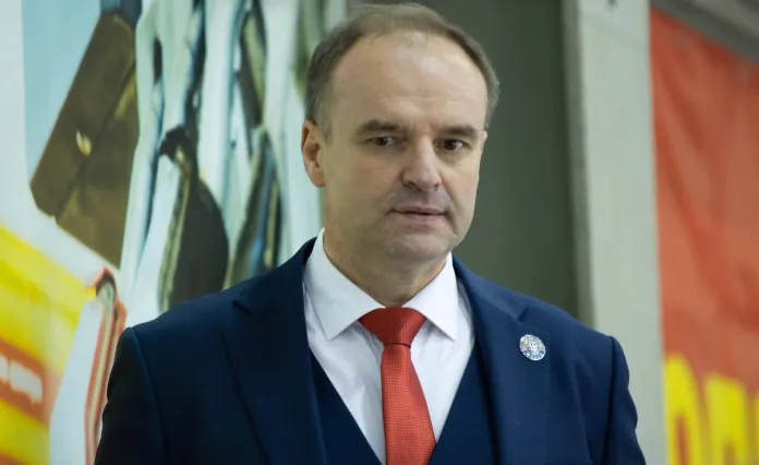 Сергей Стась: Егор Буяльский – молодой, праворукий нападающий. Мы внимательно наблюдали за ним по ходу всего сезона