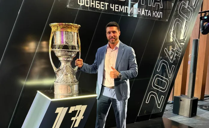 Гендиректор минского «Динамо» прикоснулся к Кубку Гагарина