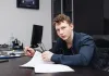 Россиянин Рябкин разочаровал менеджеров НХЛ на драфт-комбайне: лишний вес, слабые тесты и вопросы к дисциплине