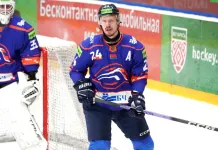Российский защитник Савельев продлил контракт с «Локомотивом»