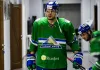 Обладатель Кубка Гагарина Михаил Науменков продолжит карьеру в «Торпедо»