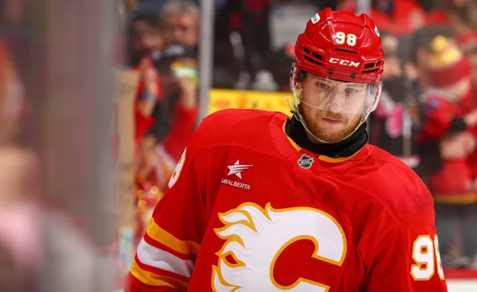 Автор FlamesNation: Соловьёв постарается использовать второй шанс, чтобы добиться места в составе «Калгари»