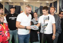 Александр Овечкин с форвардом минского «Динамо» Шипачевым снялись в фильме «Дополнительное время»