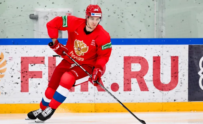 Сын экс-игрока сборной Беларуси сменил команду в КХЛ