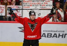 Волков и Мартынов помогли «Авангарду» обыграть «Локомотив» на Кубке Блинова